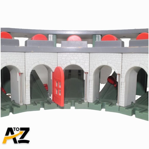 Thomas the Train & Friends Wooden Railway Deluxe Tidmouth Engine Shed Roundhouse - Picture 9 of 12